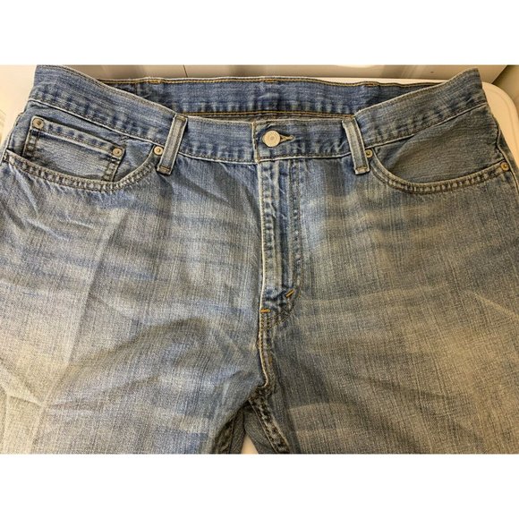 Levis Distressed Faded Blue Denim 514 Jeans Slim Straight Leg Red Tab 40 x 30 - Picture 3 of 9